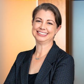 Lindsey Dunn Headshot